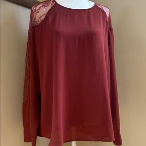 NWT Chelsea28 Elegant Lace Sleeve Top in Deep Coral/Wine